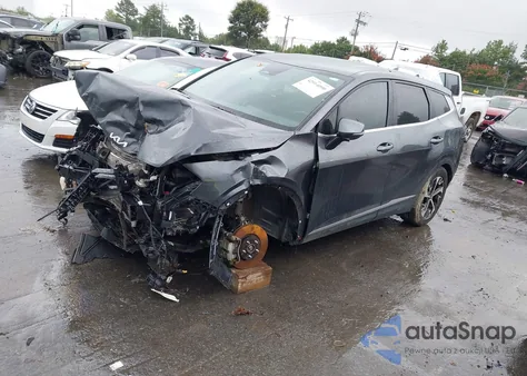 2024 Kia Sportage Ex z USA, uszkodzony, nr VIN KNDPV3DFXR7217687